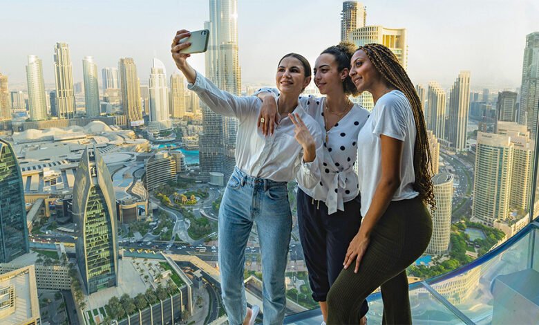 sky view dubai 2021 nov 29 sky views dubai by emaar 82597 full en1638091025